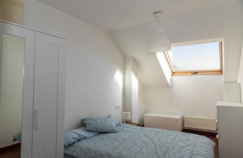 La Coruna Casa | Habitaciòn independiente con cama doble en dúplex