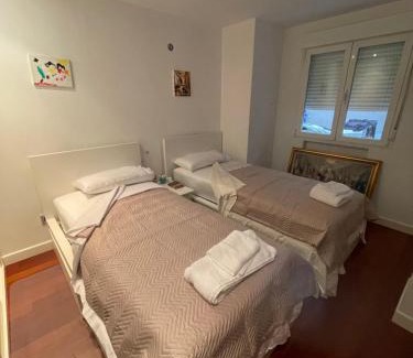 Nino Jesus Cama Y Desayuno | Habitación amplia con baño a 5 min Retiro