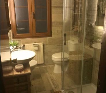 La Corredoria y Ventanielles Casa | Habitación con baño compartido