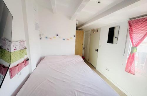 Caudiel Casa | Habitación con baño y cocina