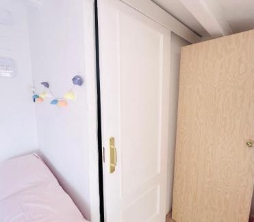 Caudiel Casa | Habitación con baño y cocina