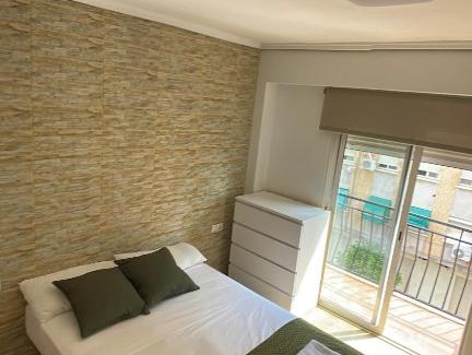 Marxalenes Casa | Habitación con balcón en piso compartido