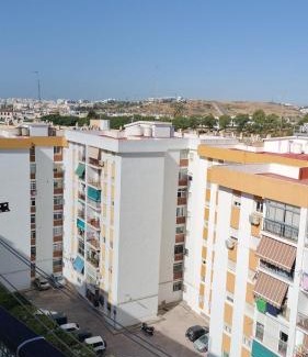 Estepona Casa | Habitación con Vistas Preciosas en Piso Compartido
