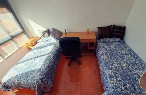 Lorca Apartamento | Habitación Doble Luminosa y Acogedora