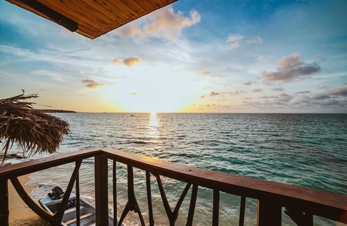 Bocachica Cabina | Habitación en Cabaña con Vista al mar Caribe! - Playa Blanca, Isla Barú