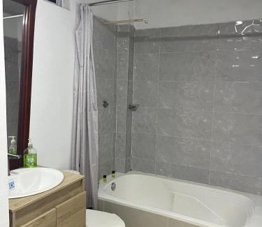 Villavicencio Casa | Habitación en casa campestre con piscina
