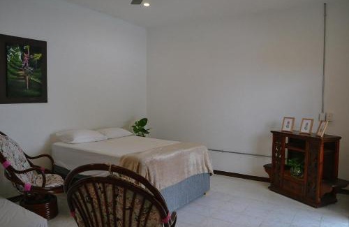 Honda Casa | Habitación en Casa MIYAK