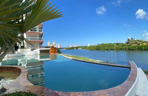Marina Mazatlán Condominio | Habitación hotelera a 5 min. de playa by Gpsrentas