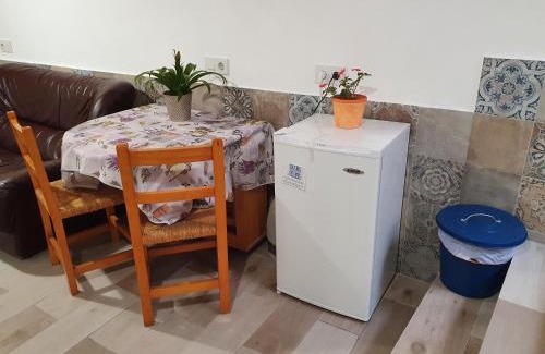 Monistrol de Montserrat Casa | Habitación independiente con baño y patio en Cremallera de Montserrat