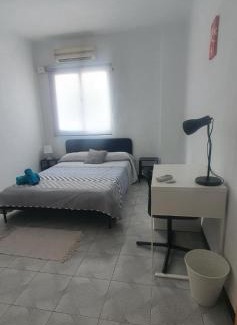 L'Olivereta Casa | Habitación Matrimonio Espaciosa en Vivienda Compartida
