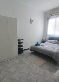 L'Olivereta Casa | Habitación Matrimonio Espaciosa en Vivienda Compartida