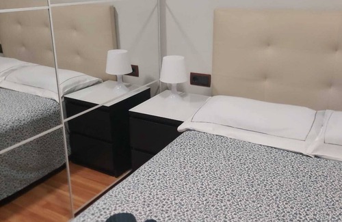 Nou Barris Apartamento | Habitación privada en Barcelona