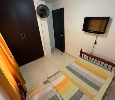 Tumba Vieja Casa | Habitacion amoblada frente al 99 de brisas del golf arraijan