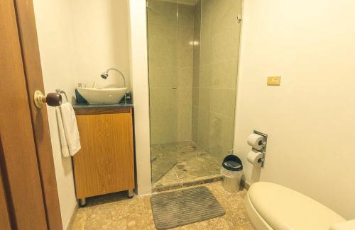 Astorga Apartamento | Habitacion con baño compartido en el Poblado -A6