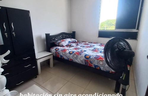 Valledupar Casa | HABITACION EN APARTAMENTO COMPARTIDO - VENTILADOR