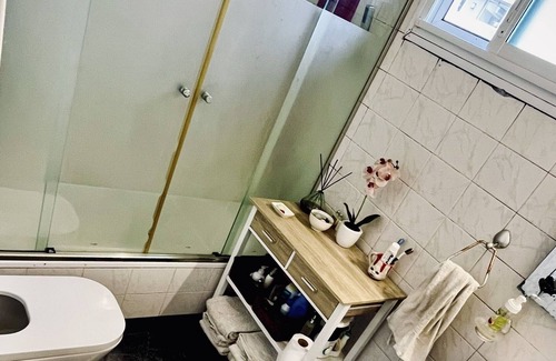 Avellaneda Apartamento | Habitacion en Hogar Acogedor con Ubicación Privilegiada: ¡todo a tu Alcance!