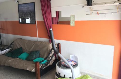 León Casa | Habitacion privada en Centro Lopez Mateos con Aire Acondicionado Oficina Estacionamiento
