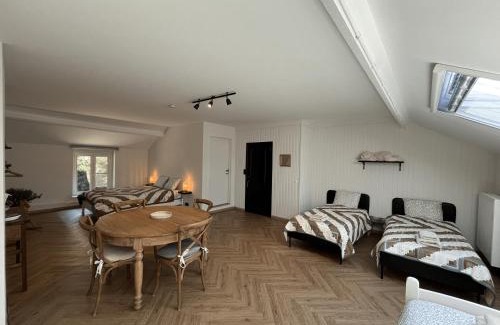 Momignies Cama Y Desayuno | Habitat