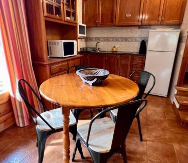 Setcases Apartamento | HABITATGE FAMILIAR DE CAN BOTA ESTUDI