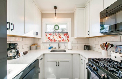 North End Cabaña | #HabitueHomes - My Happy Place - Near Downtown!
