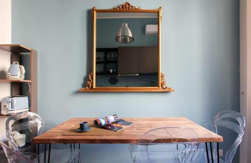 Lazzaretto Apartamento | HACCA Collection - Chic 2BR in Cool Porta Venezia District