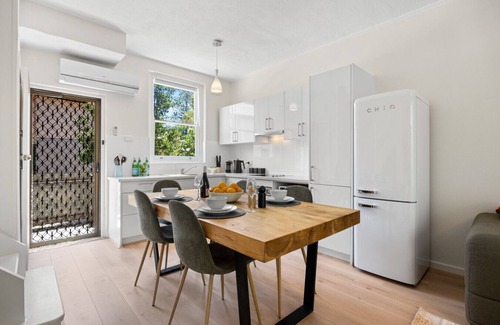 Henley Beach Apartamento | Hacienda at Henley - 2BR, Wi-Fi, Workspace