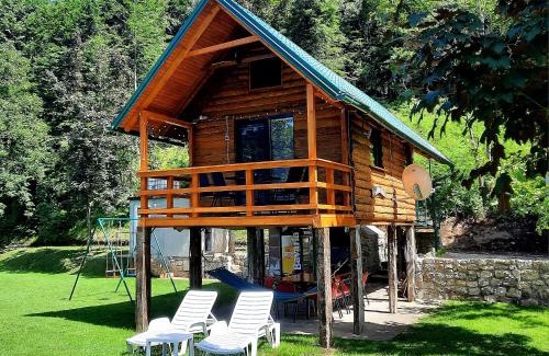 Kulen Vakuf Apartamento | Hacienda Burzić