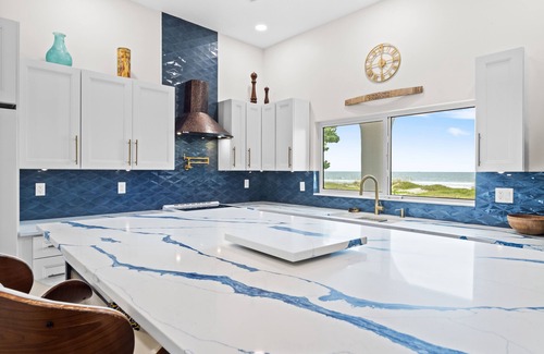 Cocoa Beach Villa | ⭐️⭐️Stunning Ocean front Villa. 7 Bedrooms 2 kitchen private Pool In-law suite 5⭐️⭐️