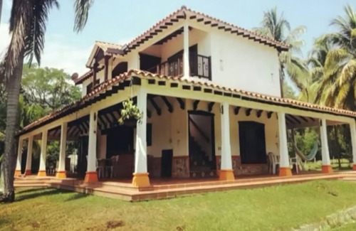 Santa Fe de Antioquia Casa | Hacienda con Piscina Privada/Aire acondicionado/Jacuzzi