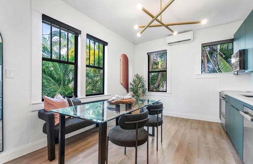 Flamingo Parks Apartamento | Hacienda Flamingo Unit 4 - Chic 2BR Retreat Near Shops and Restaurants