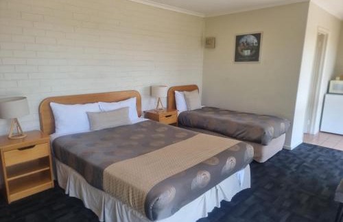 Belmont Hotel | Hacienda Motel Geelong