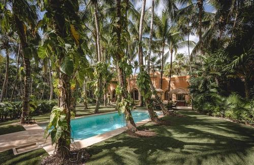 Chacchoben Casa | Hacienda Palancar: Sian Ka'an Luxe 7BR
