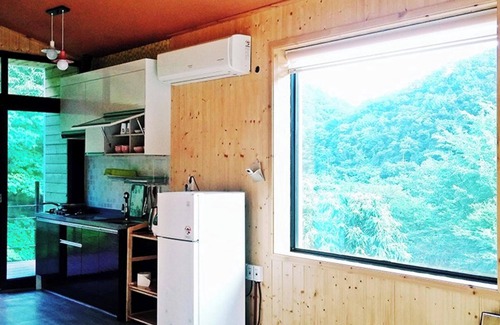 Hwagae Casa | Hadong Jayeoneuro Pension