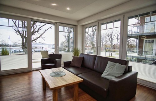 Lauterbach Apartamento | hafennahe Ferienwohnung mit Meerblick - Hafenresidenz Lauterbach FeWo 2-3