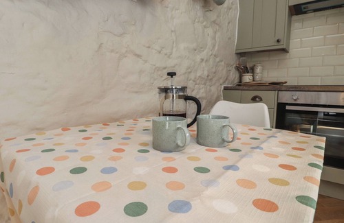 Llanbedrog Cabaña | HAFOD, pet friendly, country holiday cottage in Llanbedrog