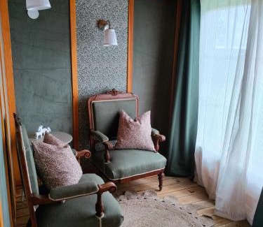 Arjang Casa | Hagen Familje Farm