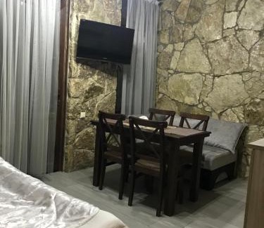 Kaputan Apartamento | Haghartsin guest house Loft Коттеджи на берегу реки