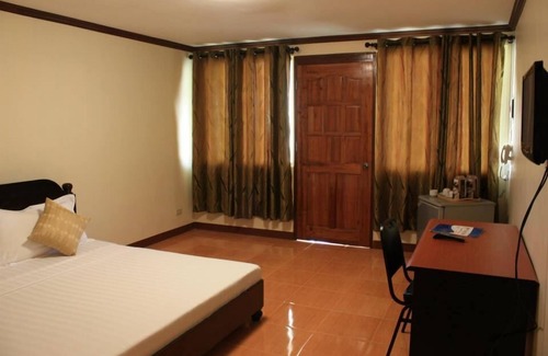 Bogo Complejo | Hagnaya Beach Resort and Restaurant