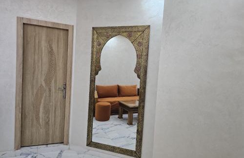 Tassoultante Apartamento | HAGS Apartment - Traditional Modern Apartment, full AC, 10m from airport