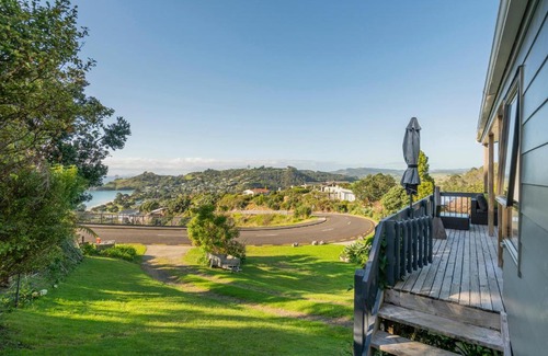 Hahei Casa | Hahei Horizon - Hahei Holiday Home