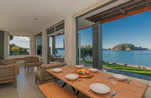 Hahei Casa | Hahei Oceanfront - Hahei Holiday Home