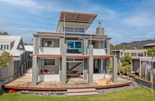 Hahei Casa | Hahei Oceanfront - Hahei Holiday Home