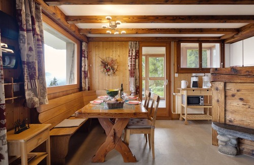 Verbier Apartamento | Haimavati by Interhome