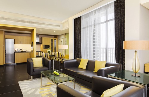 Al Zahiyah Apartamento | Hala Arjaan by Rotana