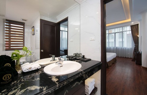 Hai Ba Trung Hotel | Halais Hotel