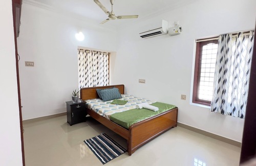 Thiruvananthapuram Casa | Halcyon Homes - Delightful 2-bedroom house with AC in Thiruvananthapuram