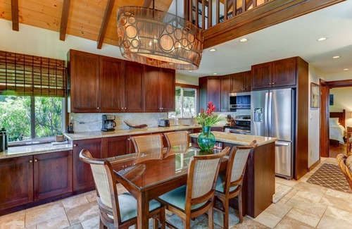 Wainiha Casa | Hale Kamapua`a. Ocean Front in Hanalei. Steps to Beach, A/C, TVR4206