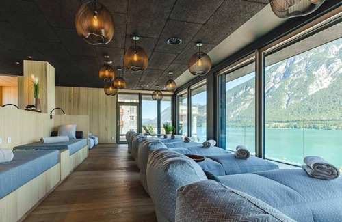 Pertisau Casa | Half board with short stay Achensee SeeblickSU - Seehotel Einwaller