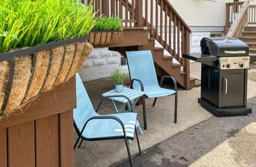 South Haven Apartamento | half Mi to Beach and Lake Michigan Condo with Pool!
