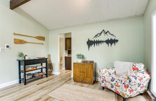 Lakeville Casa | half Mi to Boat Ramp Lake Wallenpaupack Retreat!